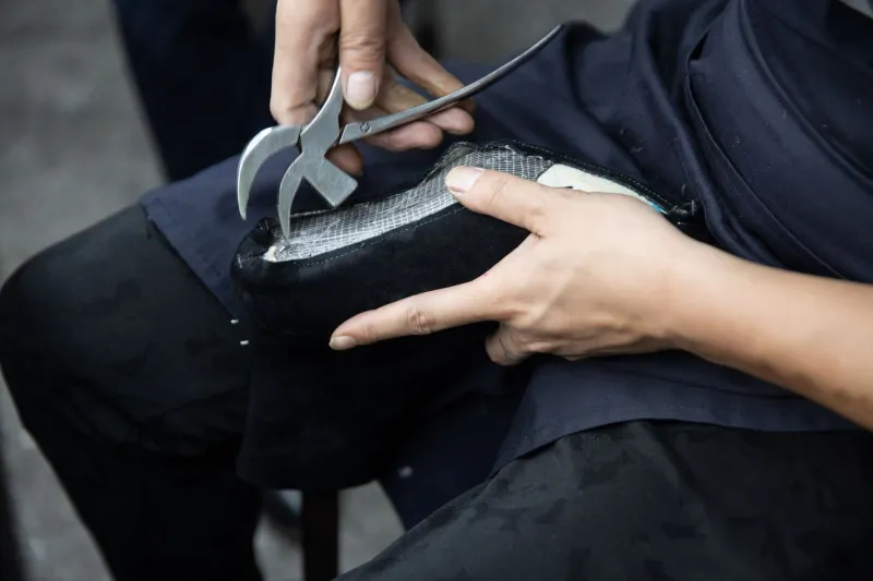 The Tyranny of Simplicity: Why a Plain Chelsea Boot Is the Hardest Thing a Bootmaker Will Ever Craft